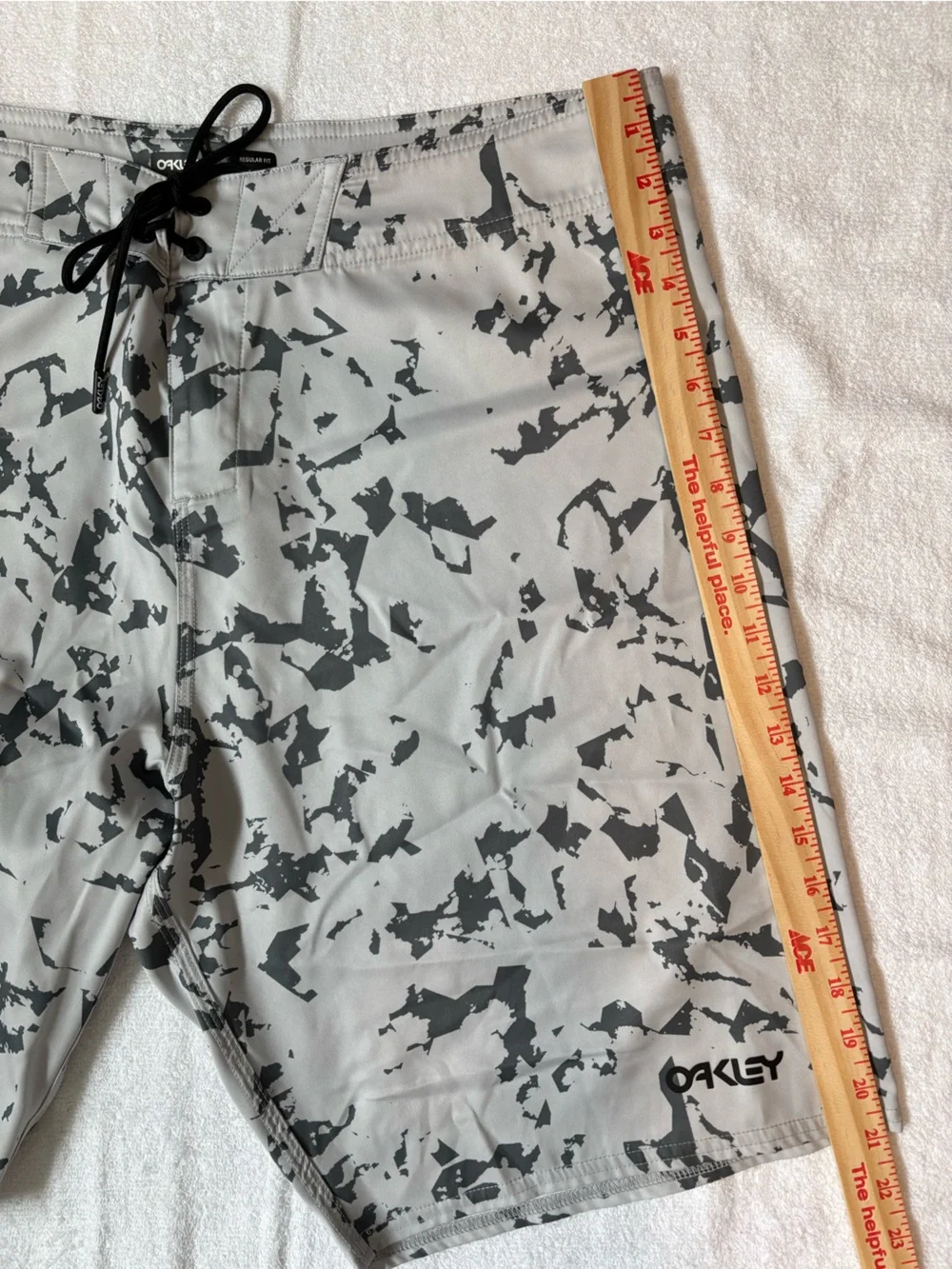 Oakley Swim Trunks Gray Black Abstract Print Size 36 Summer Casual Beach Shorts